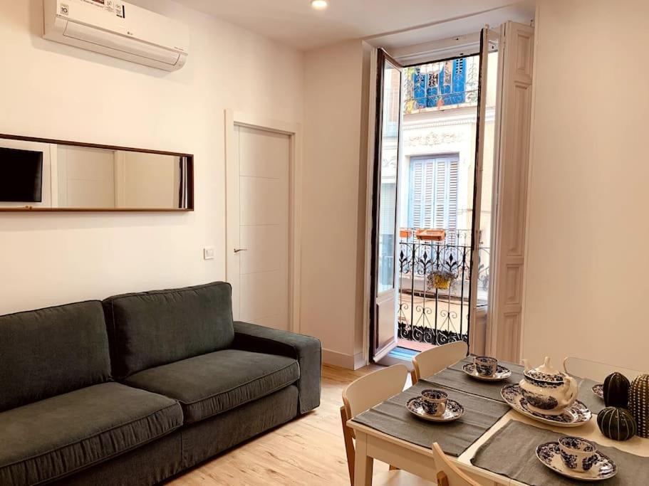 Ferienwohnung Apartamento Vip VI En Madrid Centro Exterior foto