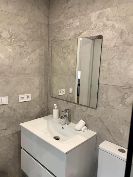 Ferienwohnung Apartamento Vip VI En Madrid Centro Exterior foto