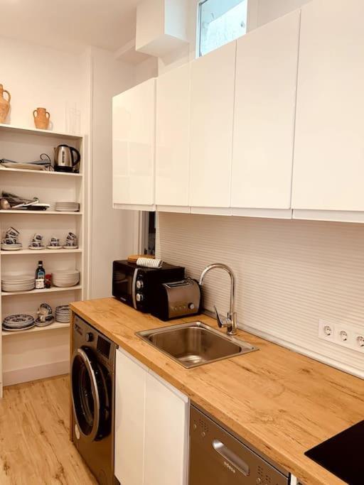 Ferienwohnung Apartamento Vip VI En Madrid Centro Exterior foto