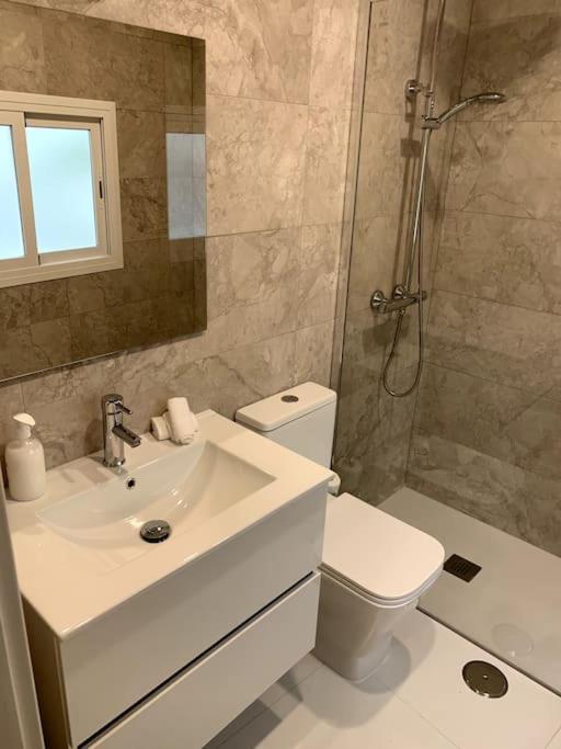 Ferienwohnung Apartamento Vip VI En Madrid Centro Exterior foto